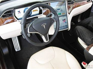 提前發(fā)布財(cái)報(bào)、兩家做空機(jī)構(gòu)突然轉(zhuǎn)多：特斯拉逆市大漲近13%