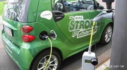 50多萬買了輛電動SUV 物業(yè)不讓安充電樁 問題誰來管?