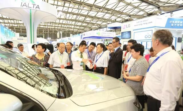 小鵬汽車爆發(fā)無法匹配國(guó)家電網(wǎng)充電樁充電，官方回應(yīng)：將升級(jí)優(yōu)化