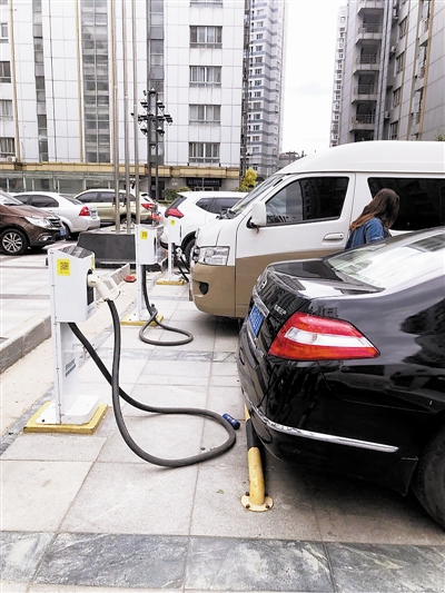 數(shù)萬級需求缺口亟待彌補 多地發(fā)文力促充電樁建設(shè)