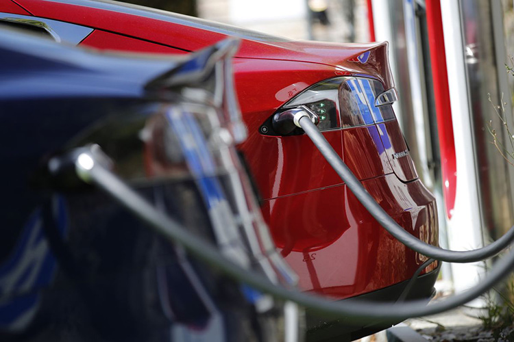 國家能源局監(jiān)管總監(jiān)李冶：我國充電樁總量大，技術(shù)水平卻偏低，未來有三項(xiàng)重點(diǎn)工作待推進(jìn)！