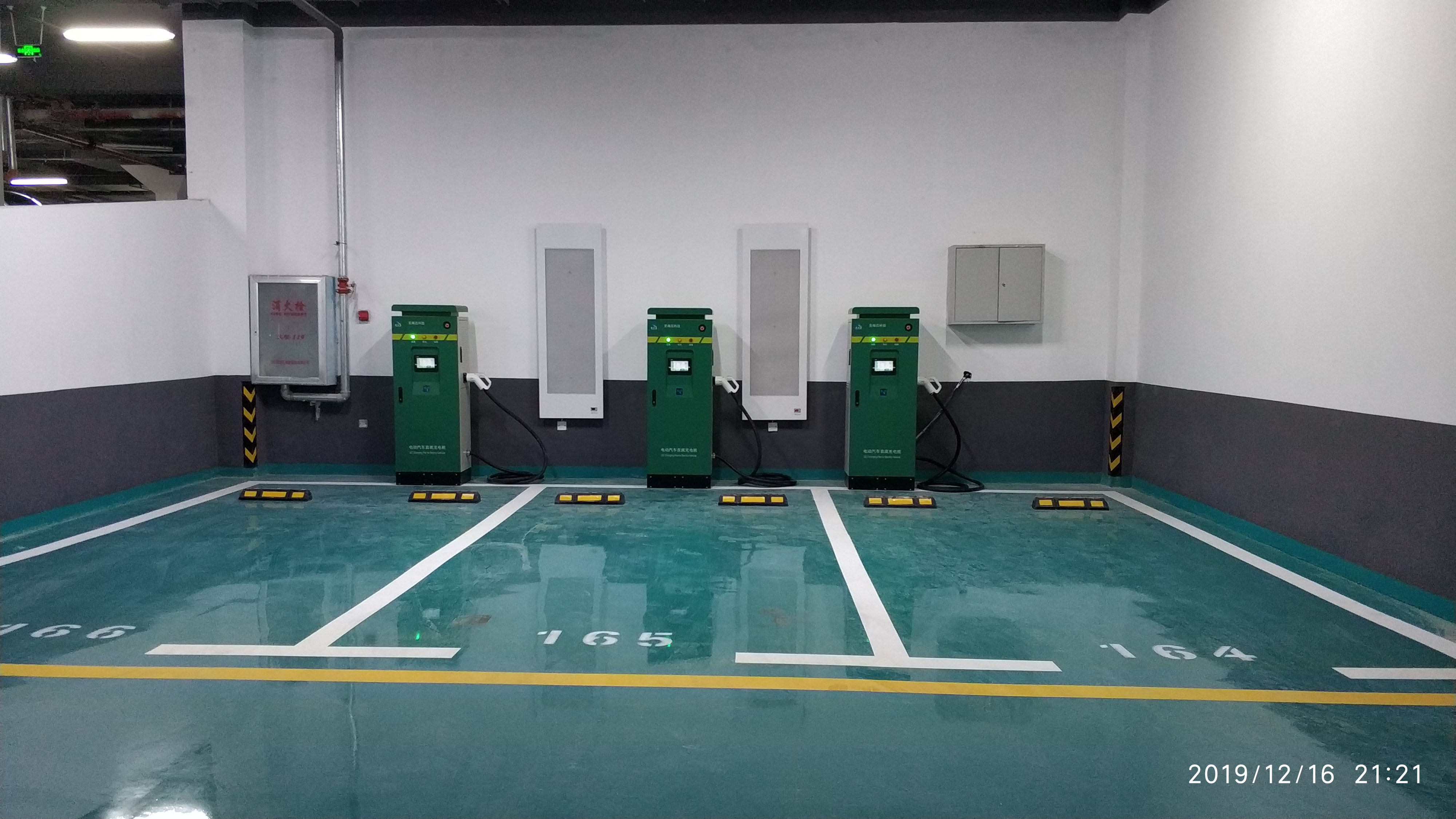 2022年中國(guó)直流充電樁數(shù)量及占比情況預(yù)測(cè)分析